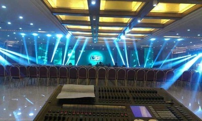 伦嘉十年晚会 文化传媒的璀璨之夜